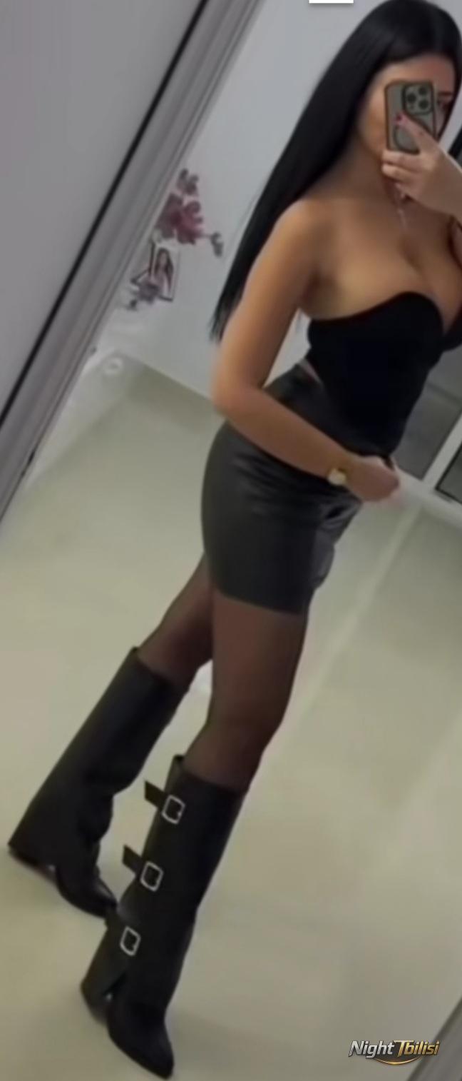 Monika, 32 — escort Tiflis